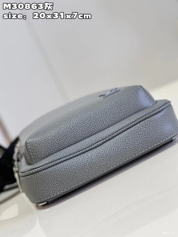 Avenue LOUIS Slingbag VUITTON NM-31*20*7CM 0716